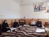 دیدار کارکنان بیمارستان داراب با خانواده شهید ولی محمدی به مناسبت هفته دفاع مقدس