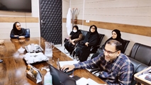 طرح دغدغه‌های پرسنل اسکرین در دفتر ریاست بیمارستان امام حسن مجتبی (ع) داراب